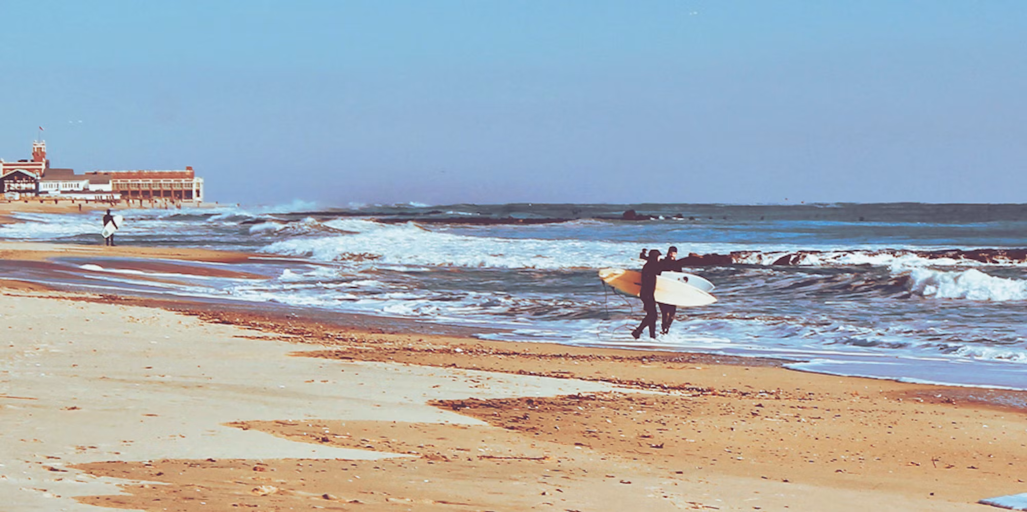 Mastering Surfing Techniques: From Paddling to Riding Waves